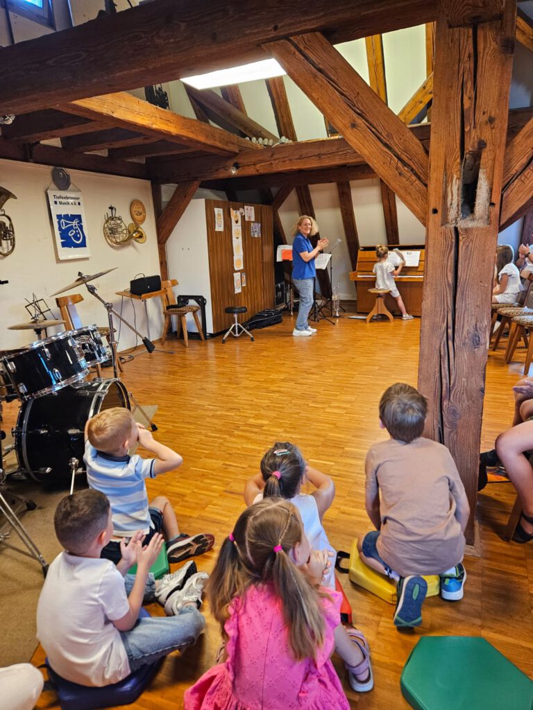 903fb7a6-7865-4f99-b15f-d68097a253be